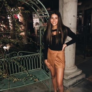 Meet your Posher, Carly